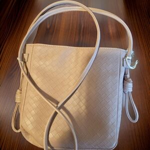 Universal Thread   Crossbody